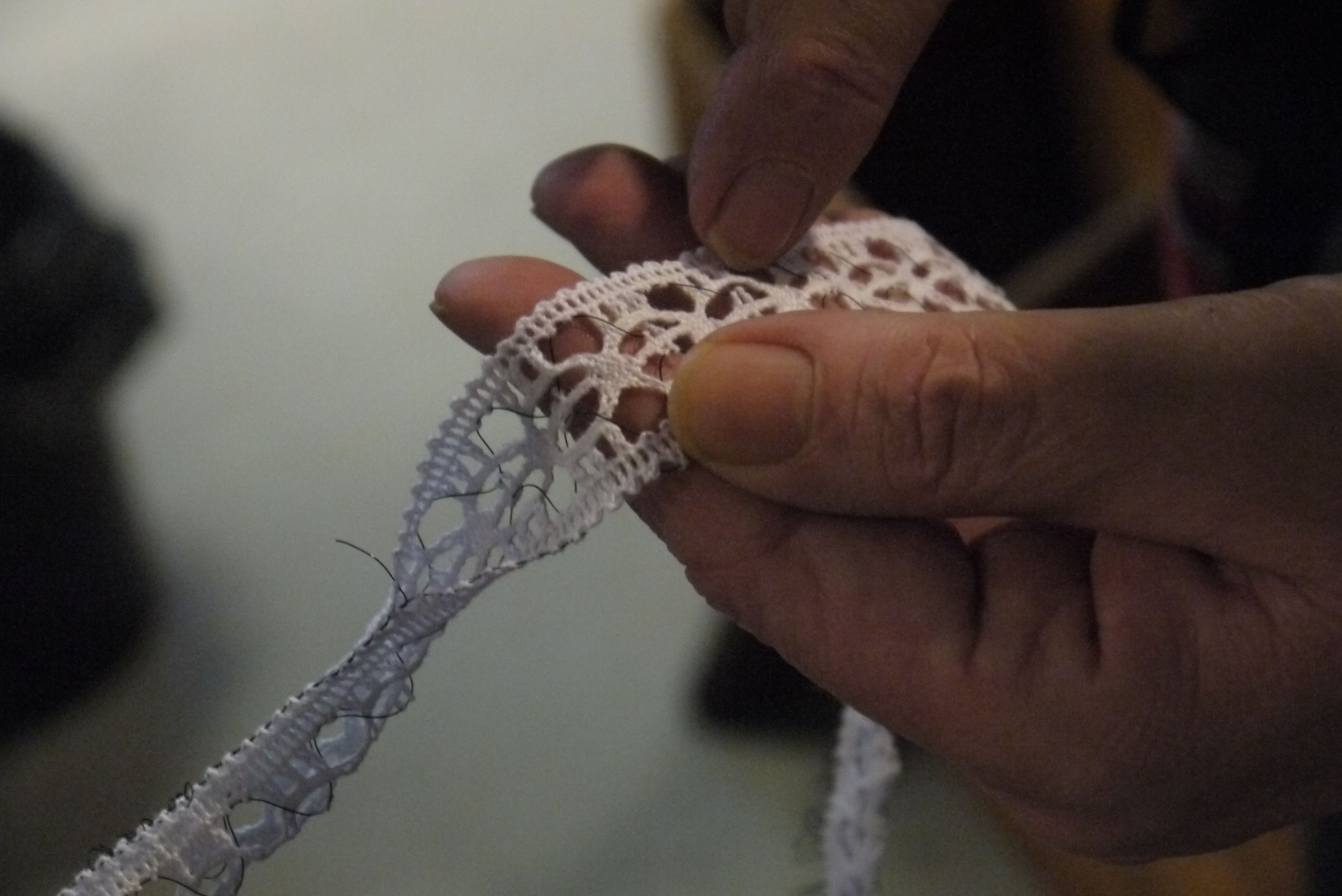 Choosing suitable patterns for lace